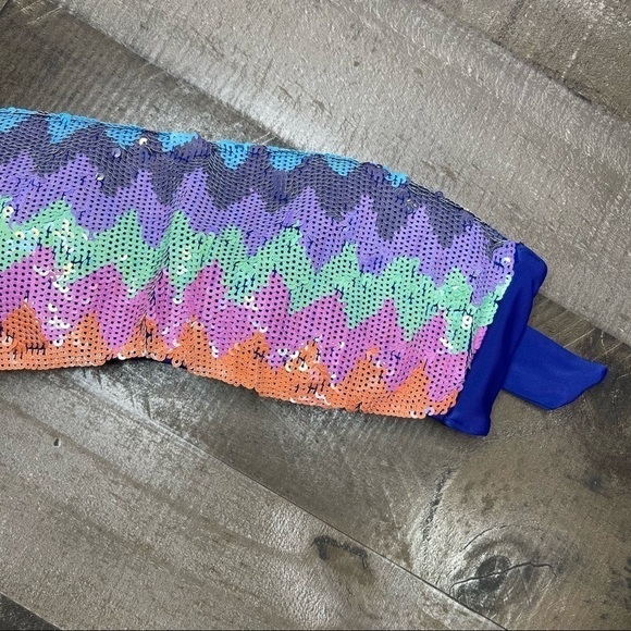 Victoria’s Secret Sequin Bandeau Bikini Top size Small - Picture 4 of 9